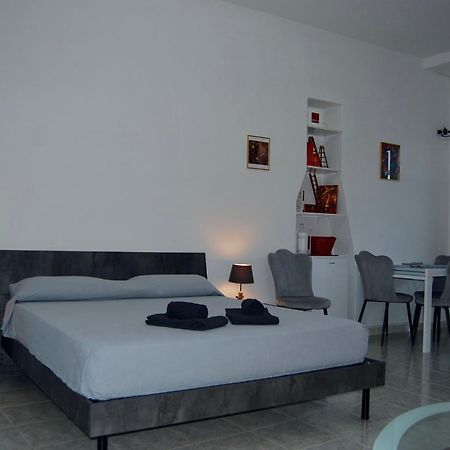 Mini Red Hub - Design Apartment Sant'Agapito Ngoại thất bức ảnh