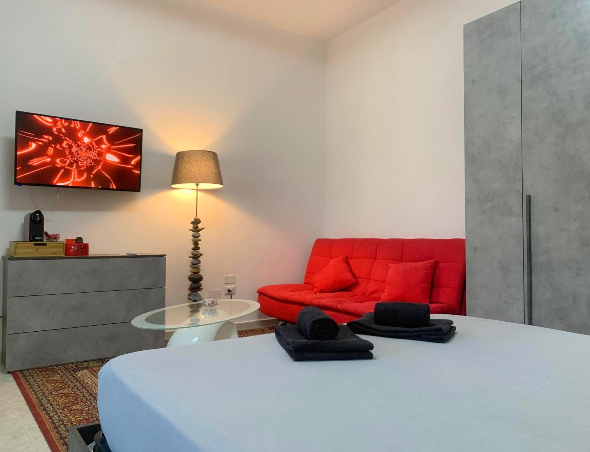 Mini Red Hub - Design Apartment Sant'Agapito Ngoại thất bức ảnh